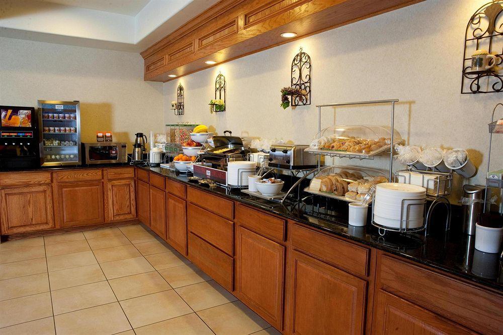 Comfort Suites Tyler South Restoran gambar